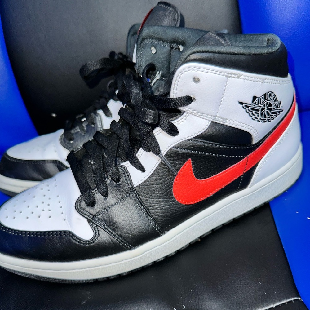 JORDAN 1 Chile Mid - 11 (No box)